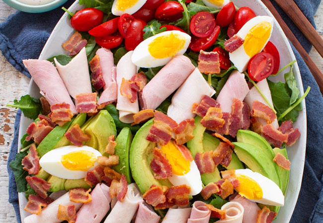 Whole30 Approved Cobb Salad A Quick And Delicious Meal With Applegate Products